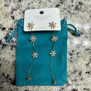 Flowers crystal Four Drops earrings